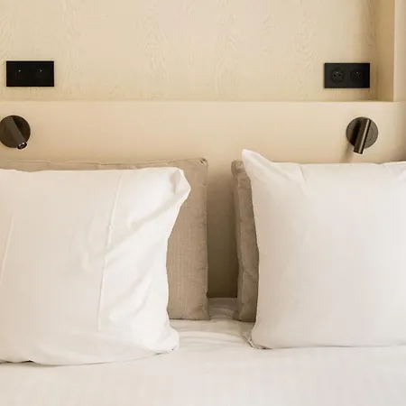 Aparthotel Sereners Comete Paris