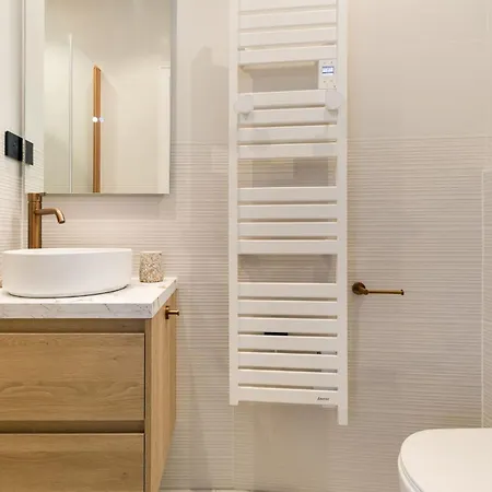Aparthotel Sereners Comete Paris